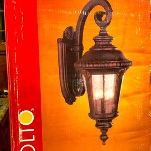 Outdoor Wall Lantern